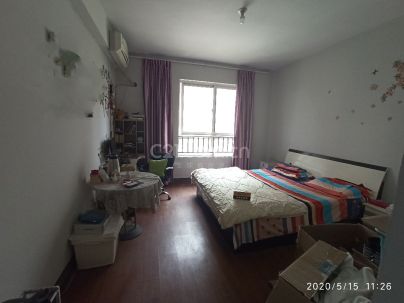 香滨左岸二组团 3室 2厅 135.83平米