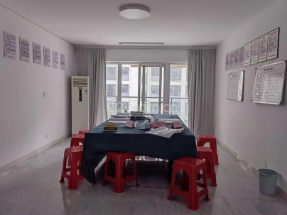 教新红色家园 4室 2厅 170平米