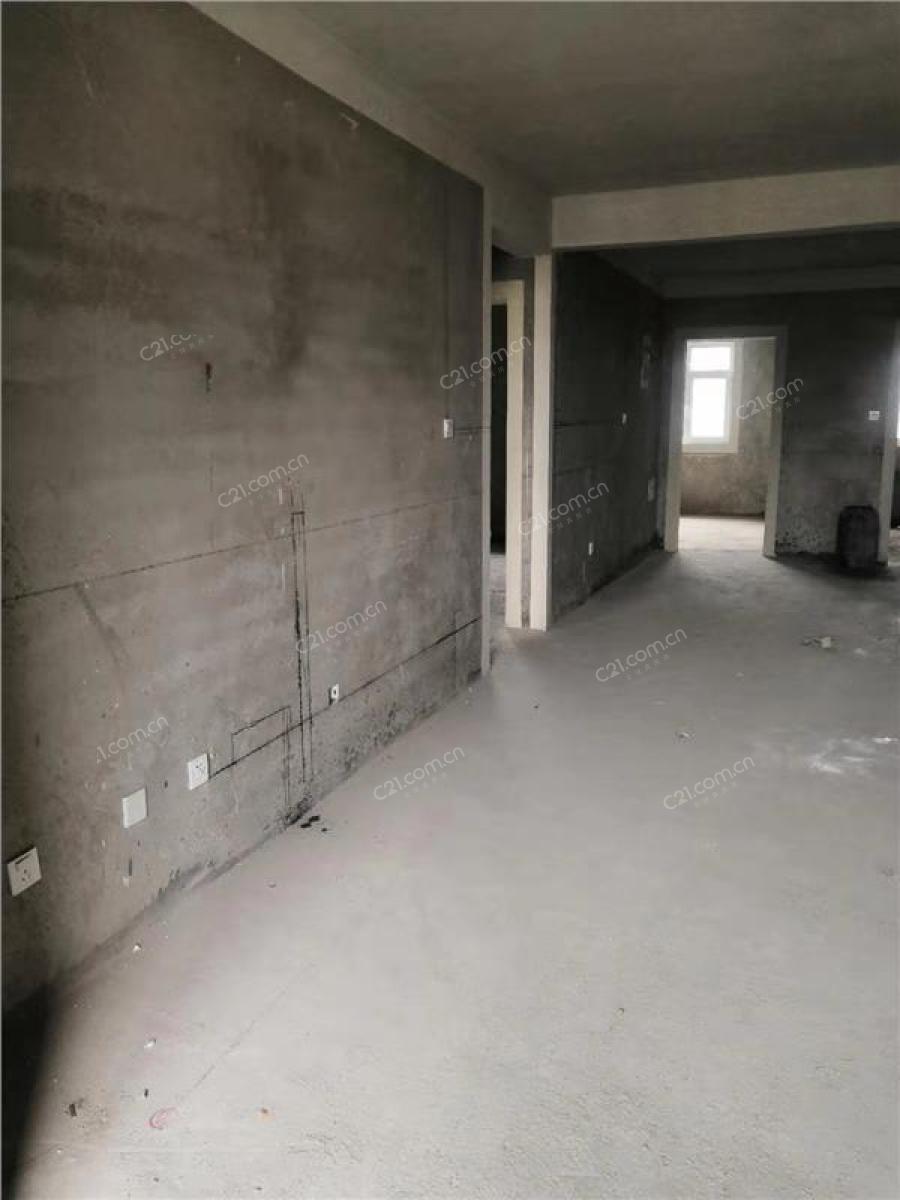 鸿鑫丽景峄城3室2厅12944平米