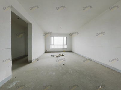 中大长江紫都三期 3室 2厅 135.21平米