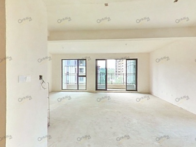 龙湖紫宸南区（二期） 3室 2厅 183平米