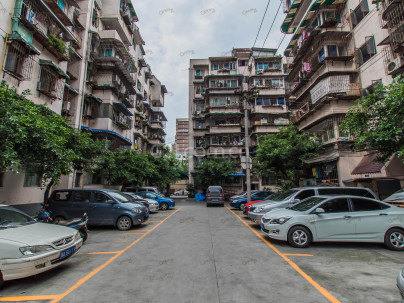 红牌楼北街16号院 3室 1厅 81.62平米