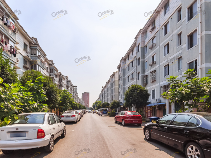 高新-枫桥-马浜花园北区 建筑年代2002年建 房屋类型住宅 开发商苏州