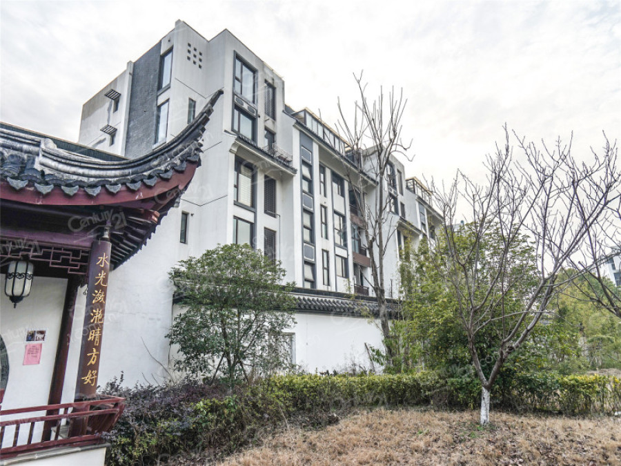 元/平米          10月参考均价 小区位置 吴中-木渎-金山别墅 建筑