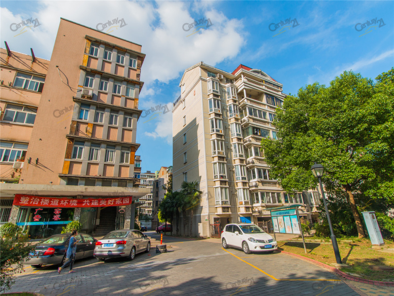 东方花园(天宁区) 建筑年代暂无数据 房屋类型住宅 开发商常州启迪