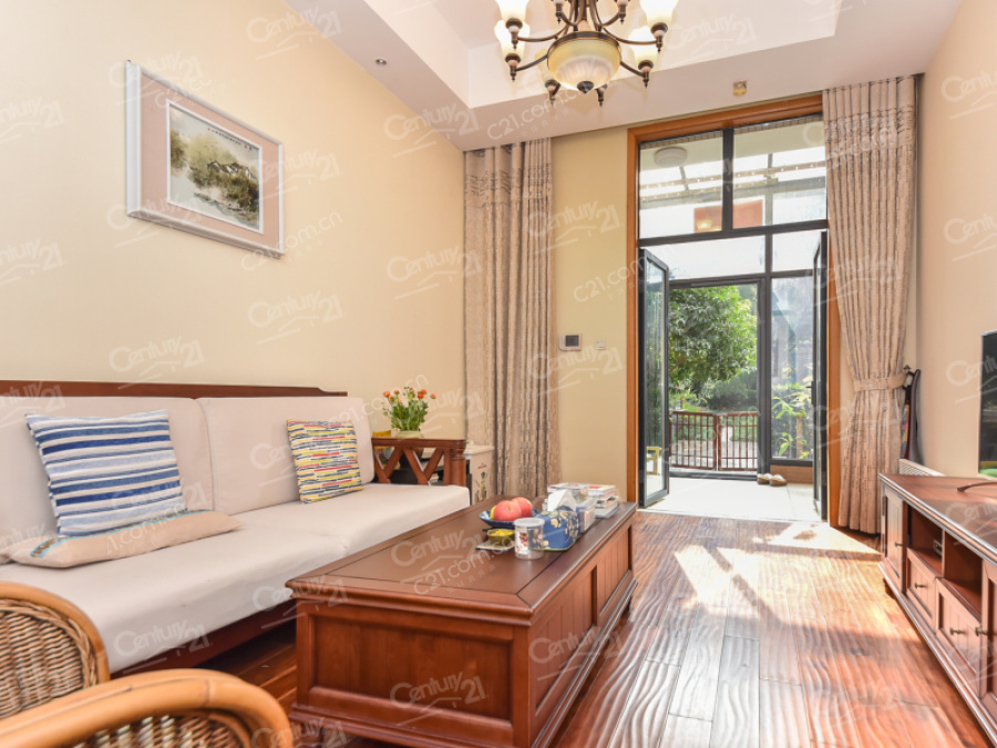 长江国际雅园 4室 2厅 227平米