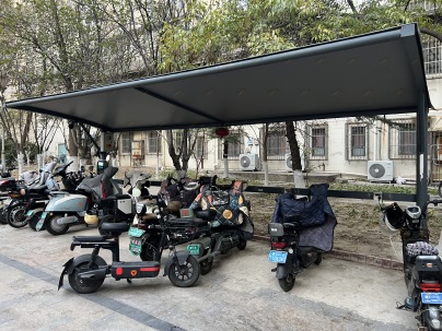 万达广场E区 3室 1厅 100平米