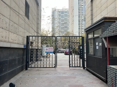 万达广场E区 3室 1厅 100平米