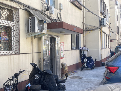 新绣小区 3室 2厅 133.65平米