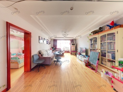 紫荆花东社区 3室 1厅 133.5平米
