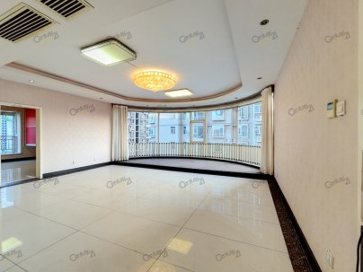 长岛国际 4室 2厅 224平米
