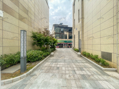 金色江山购物广场 1室 1厅 34平米