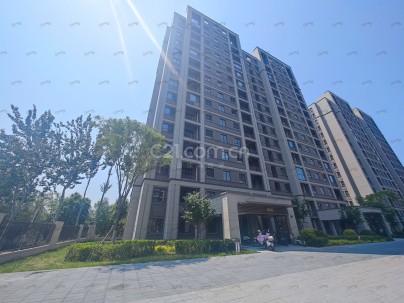 融创御河宸院 3室 2厅 134平米