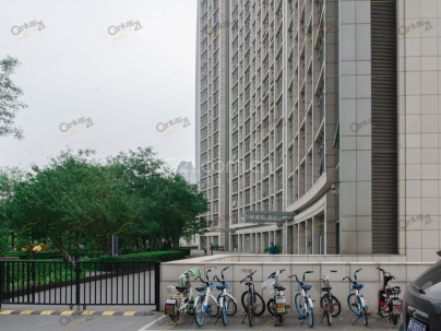 环球金融中心津门公寓 4室 2厅 279.81平米