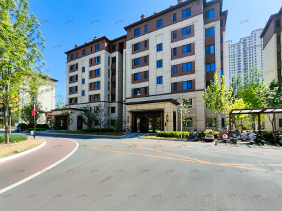 京能雍清丽苑 3室 1厅 93平米